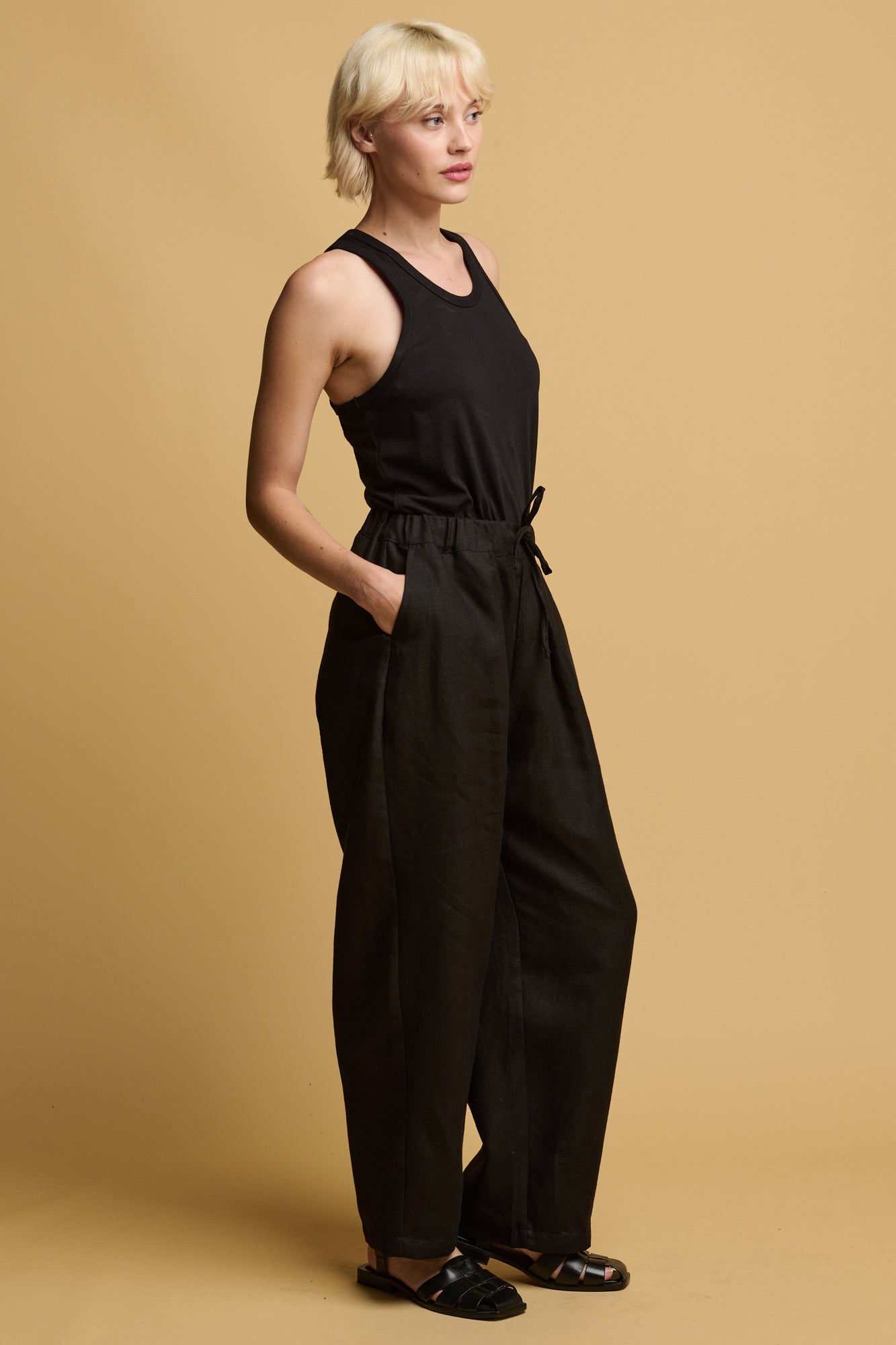 Women's Lorna Elasticated Waist Linen Trouser - Black