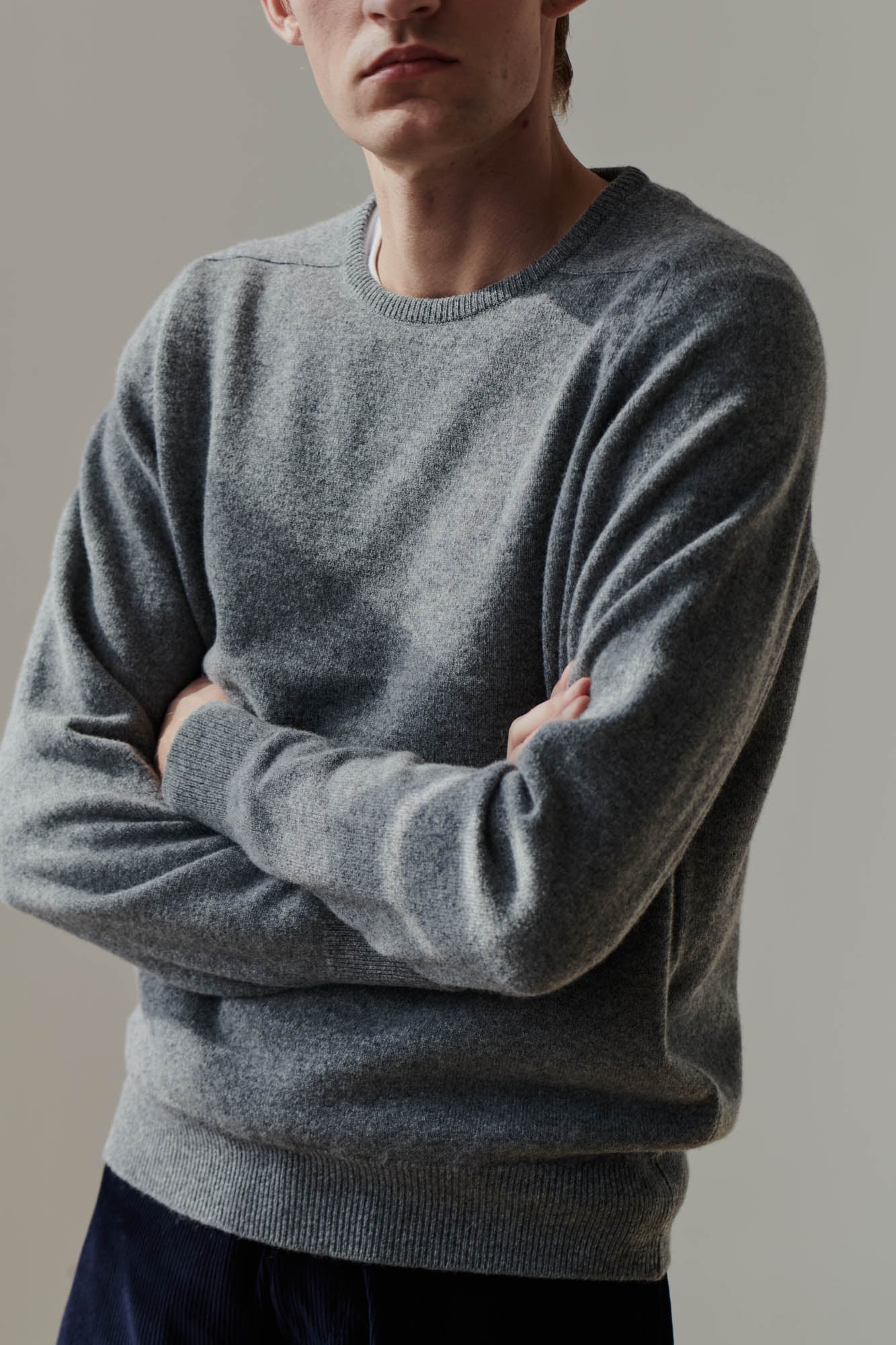 Men's Lambswool Saddle Shoulder Crew Neck - Grey