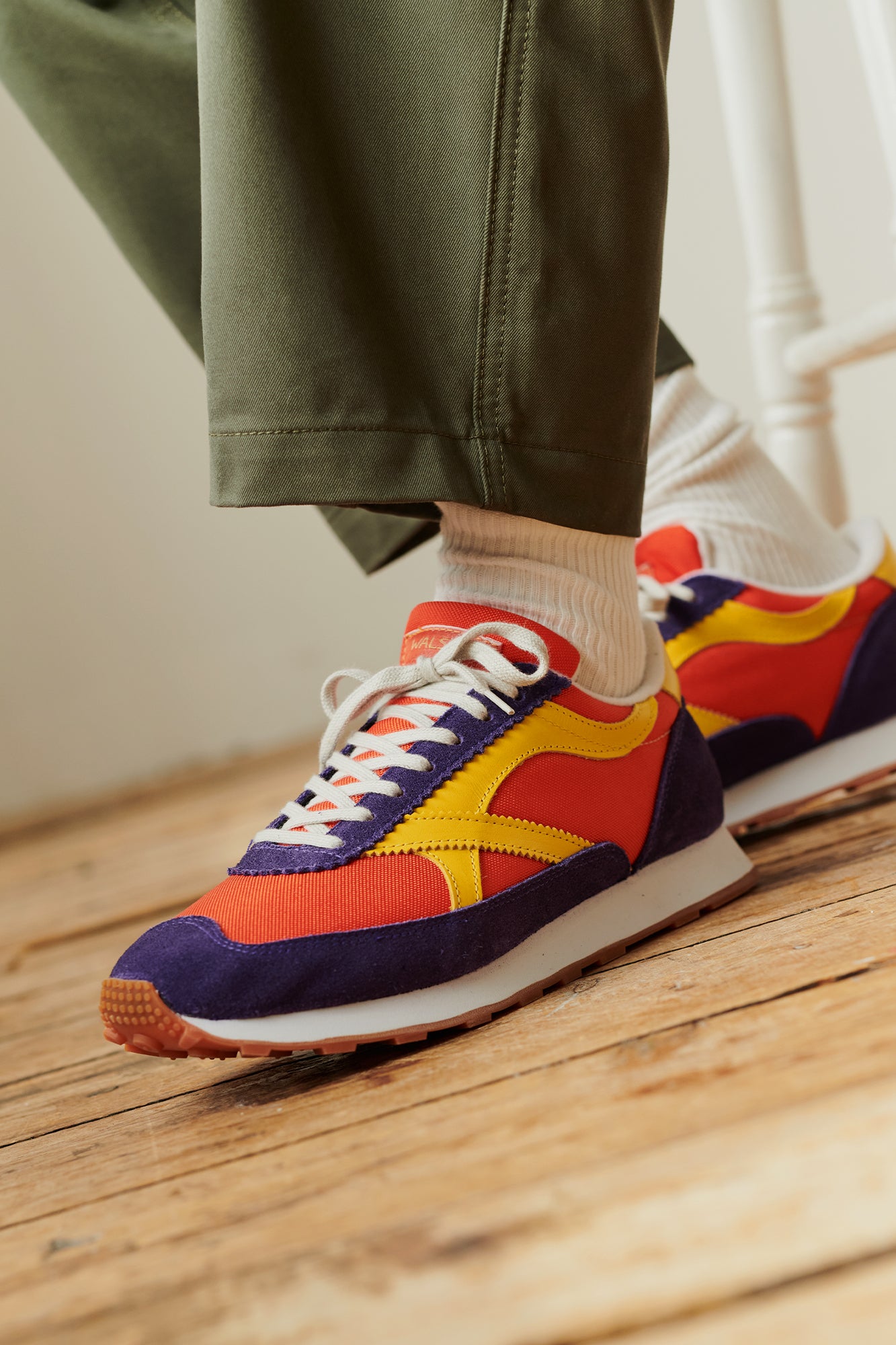 Mens Beacon Trainer - Flame Red