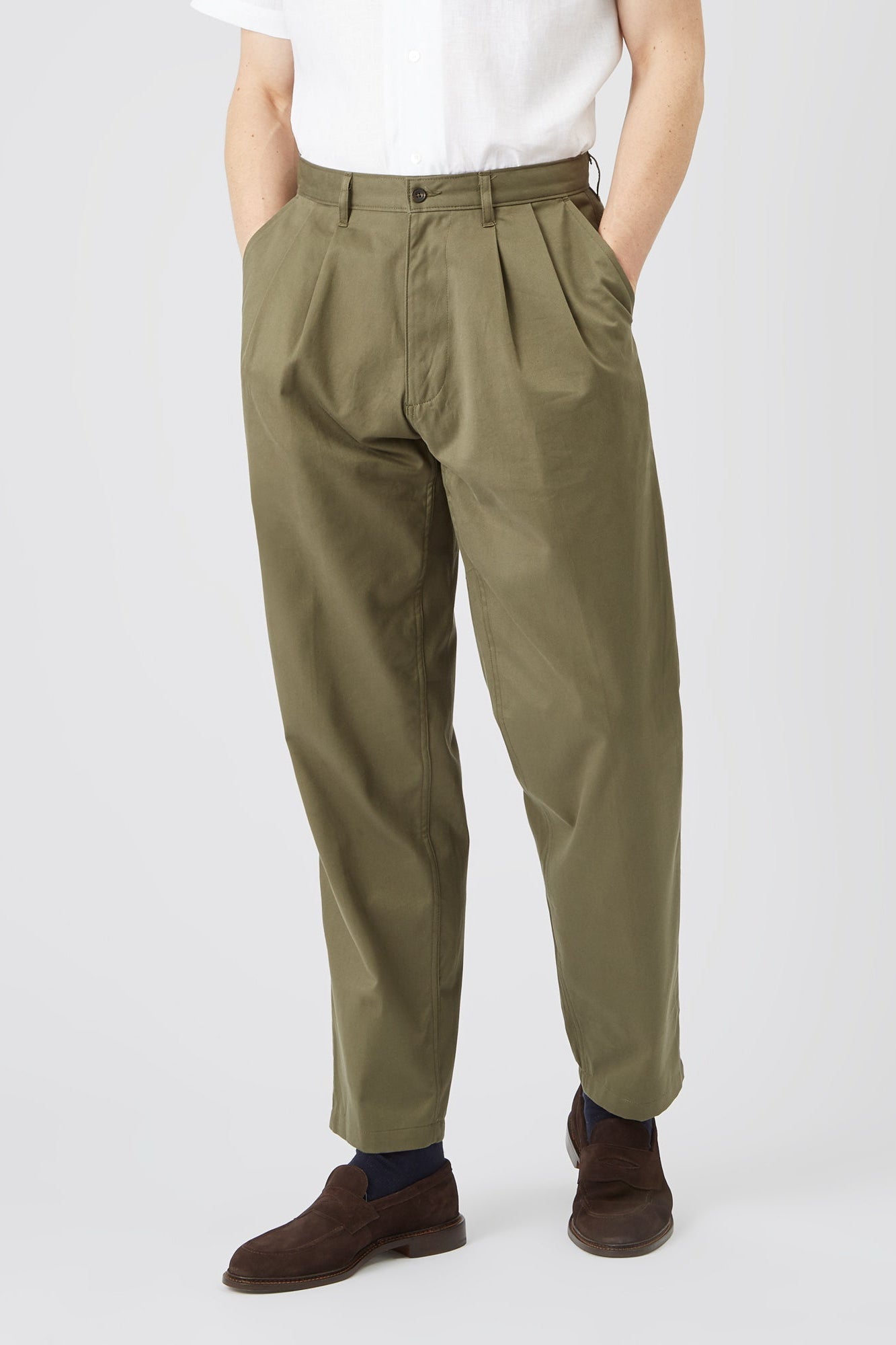 Men's Pleated Lightweight 100% Cotton Twill Chinos - Olive