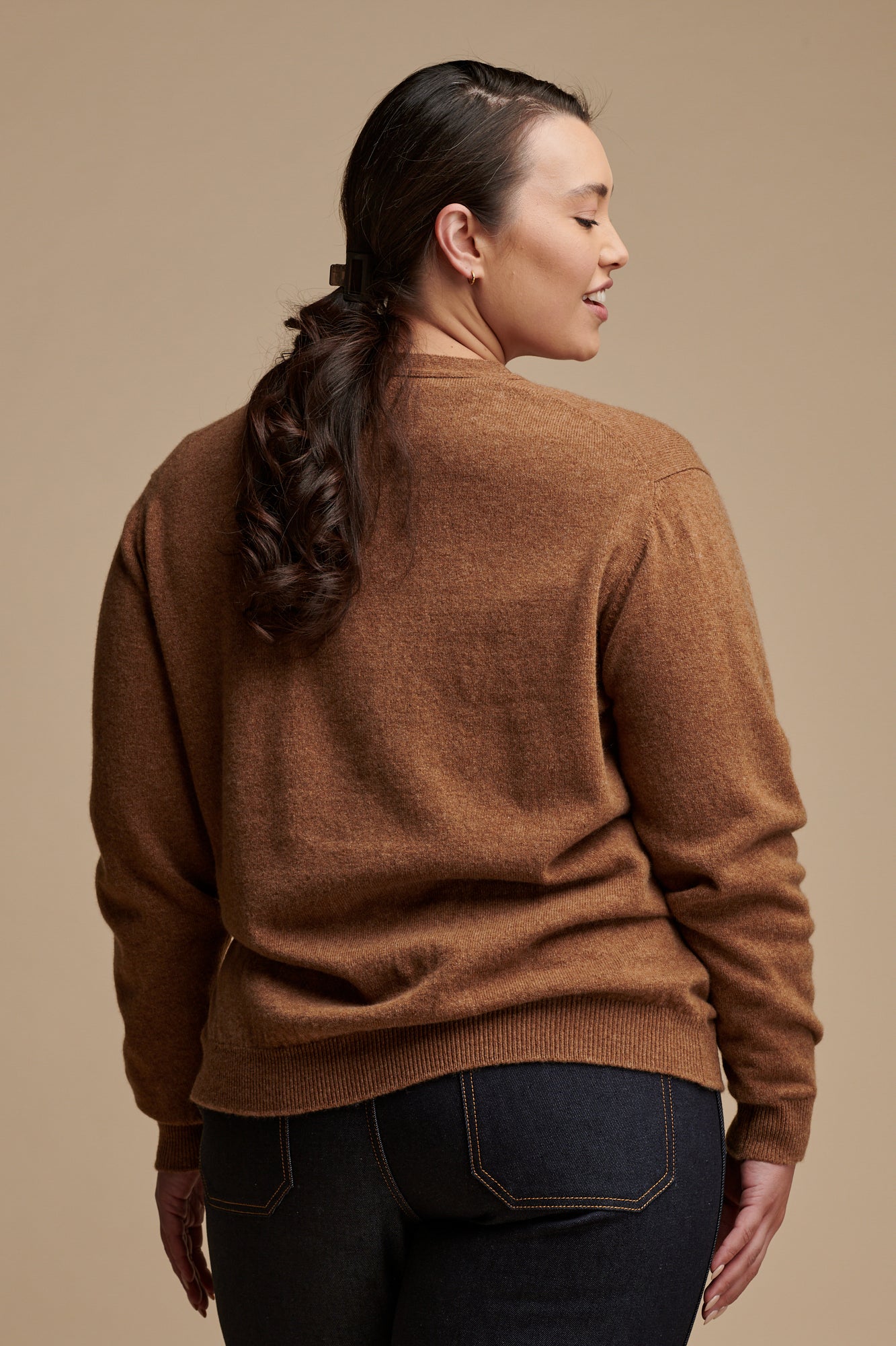 Women's Lambswool Cardigan - Dark Camel